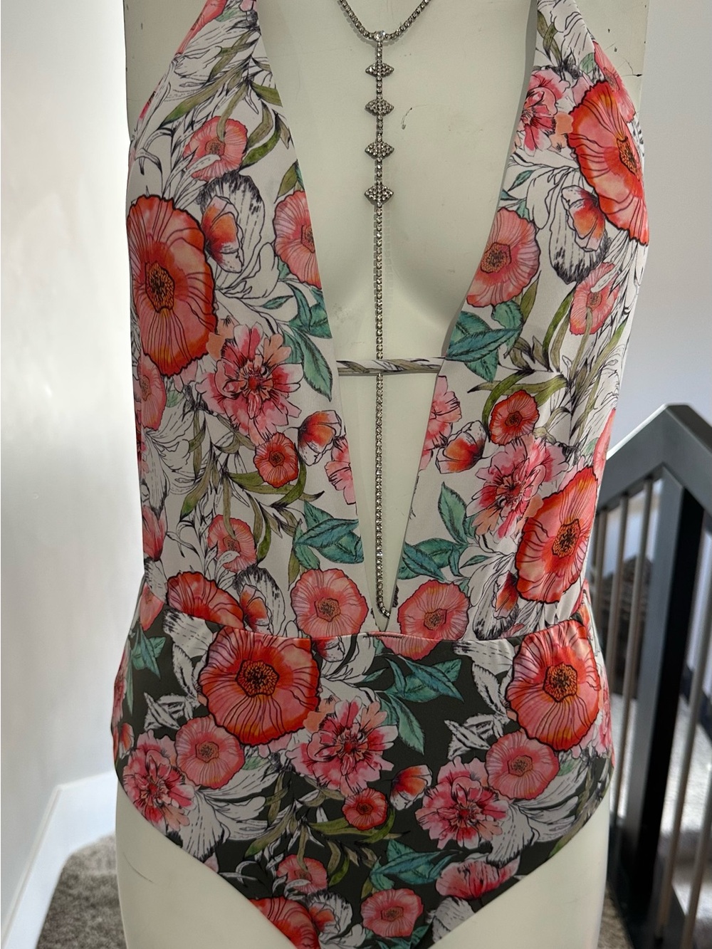 🌺 La Vie en Rose Floral One-Piece Swimsuit – Size Small 🌺